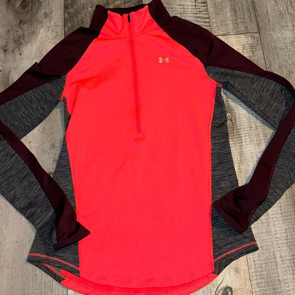 UNDER ARMOUR cold Gear‎ Pull over- size S